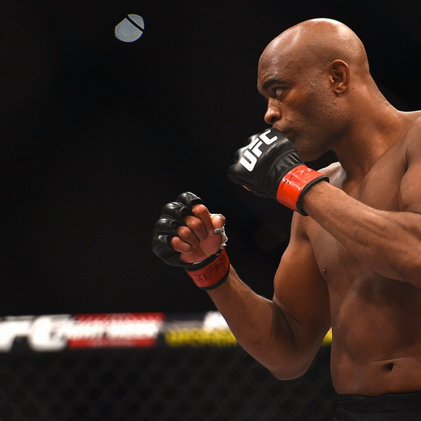 Anderson Silva desafia Conor McGregor para superluta no UFC