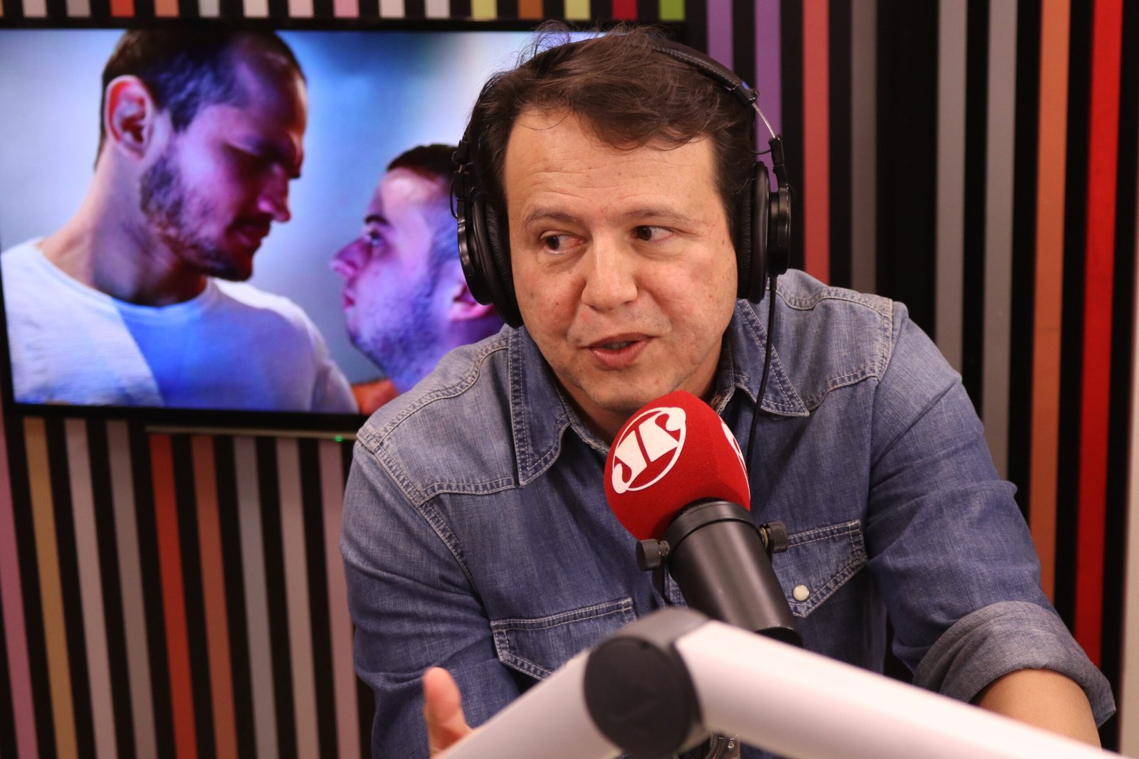 Luta de Anderson Silva e Belfort foi a grande virada do MMA no Brasil, diz autor do livro “Por Trás do Octógono”