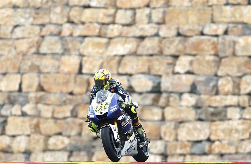 Valentino Rossi sofre acidente em treino de motocross e é internado na Itália