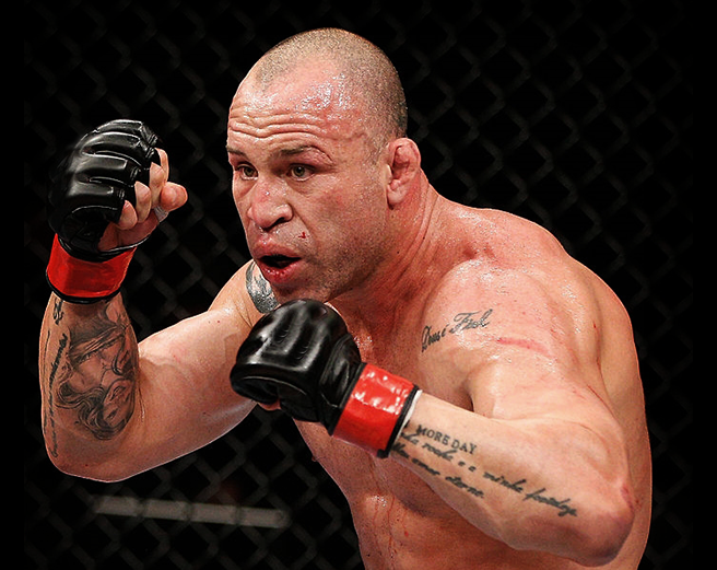 Wanderlei Silva volta da aposentadoria para lutar em concorrente do UFC
