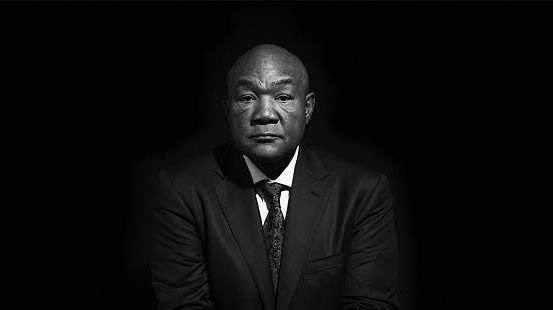Boxeadores brasileiros exaltam legado de George Foreman