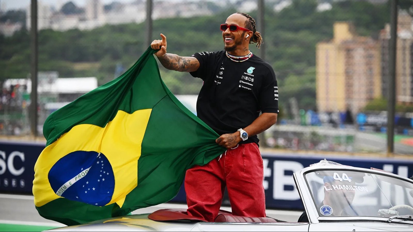Galvão Bueno: “Vejo um pouco de Ayrton Senna no Hamilton“