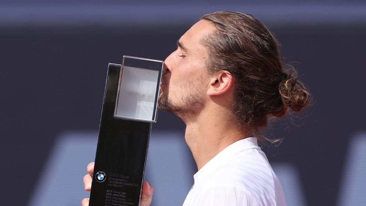 Zverev conquista terceiro título em Munique após vencer americano