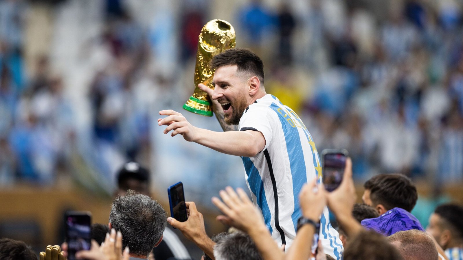 Messi supera Pelé e é eleito o maior jogador da história pela IFFHS