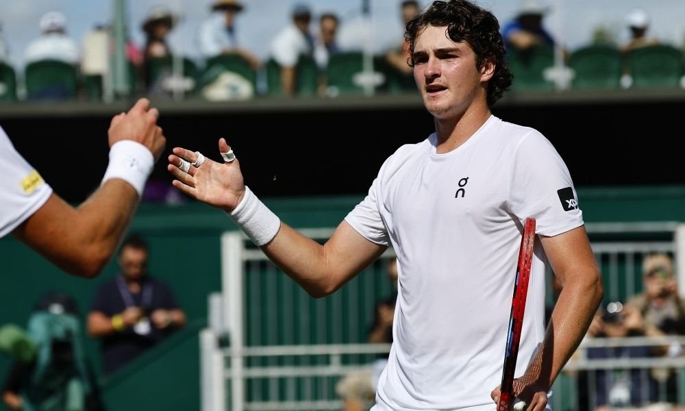 João Fonseca cai na terceira rodada, mas deixa Wimbledon com melhor ranking